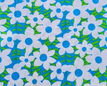Load image into Gallery viewer, Vintage Hawaiian Fabric - Cotton - MOD Daisy - Fabric Remnant - VCT990