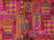 Load image into Gallery viewer, 1960s 1970s Retro Fabric - Cotton - Hot Pink MOD Floral - Fabric Remnant - 6C230