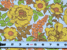 Load image into Gallery viewer, 1960s 1970s Retro Fabric - Seersucker - Floral - Fabric Remnant - 6SR788