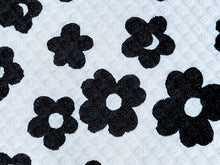 Load image into Gallery viewer, 1960s 1970s Retro Fabric - Cotton - Honeycomb Daisy - Fabric Remnant - 6C212