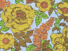 Load image into Gallery viewer, 1960s 1970s Retro Fabric - Seersucker - Floral - Fabric Remnant - 6SR788