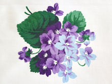 Load image into Gallery viewer, Vintage Fabric - Polished Cotton - Border Print - Pansy - Fabric Remnant - BDR404
