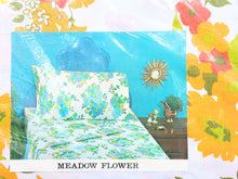Load image into Gallery viewer, Vintage Bed Sheet - Double - Flat - Meadow Flower - Yellow Orange - BDSD522