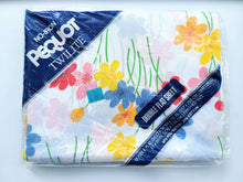 Load image into Gallery viewer, Vintage Bed Sheet - Double - Flat - Poppin - Pequot - BDSD533