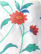 Load image into Gallery viewer, Vintage Pillowcases - Standard - Floral - Ruffled - Martex - BDP108
