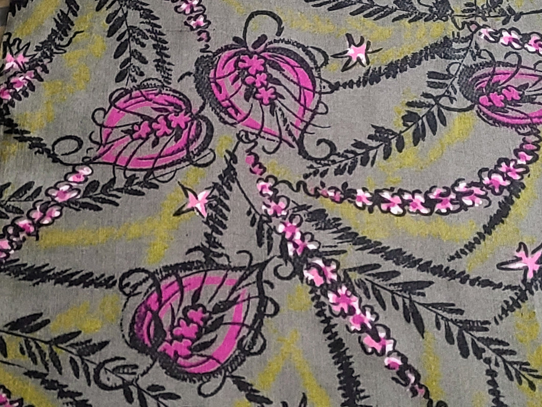 Vintage Fabric - Cotton - Fuchsia Floral - Fabric Remnant - VCL909