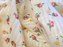 Load image into Gallery viewer, Vintage Fabric - Cotton - Dimity - Pale Yellow - Rosebuds - By the Yard - DMT444
