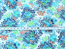 Load image into Gallery viewer, Vintage Fabric - Wool Challis - Floral - WLCH33 - Fabric Remnant
