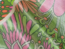 Load image into Gallery viewer, 1960s 1970s Retro Fabric - Cotton - Psychedelic Floral  - Fabric Remnant - 6C180
