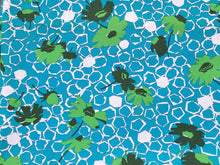 Load image into Gallery viewer, 1960s 1970s Retro Fabric - Cotton - Green Floral - Fabric Remnant - 6C276
