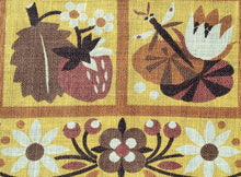 Load image into Gallery viewer, Vintage Tea Towel - Printed Linen - Nesting Dolls - TWL413
