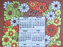 Load image into Gallery viewer, 1971 Vintage Calendar Towel - Linen - Flower Power - TWLC212
