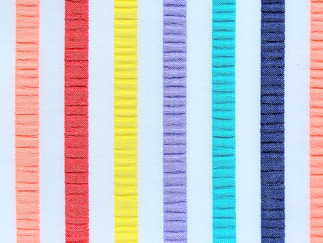 1960s 1970s Retro Fabric - Seersucker - Striped - Fabric Remnant - 6SR790