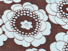 Load image into Gallery viewer, 1960s 1970s Retro Fabric - Cotton - Pearl Drop Floral - Fabric Remnant - 6C288
