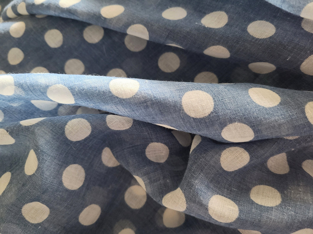 1960s 1970s Retro Fabric - Voile  - Polka Dot - Blue, White - By the Yard - 6VL799