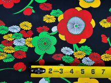 Load image into Gallery viewer, 1960s 1970s Retro Fabric - Slinky Polyester - Floral  - Fabric Remnant - 6P172
